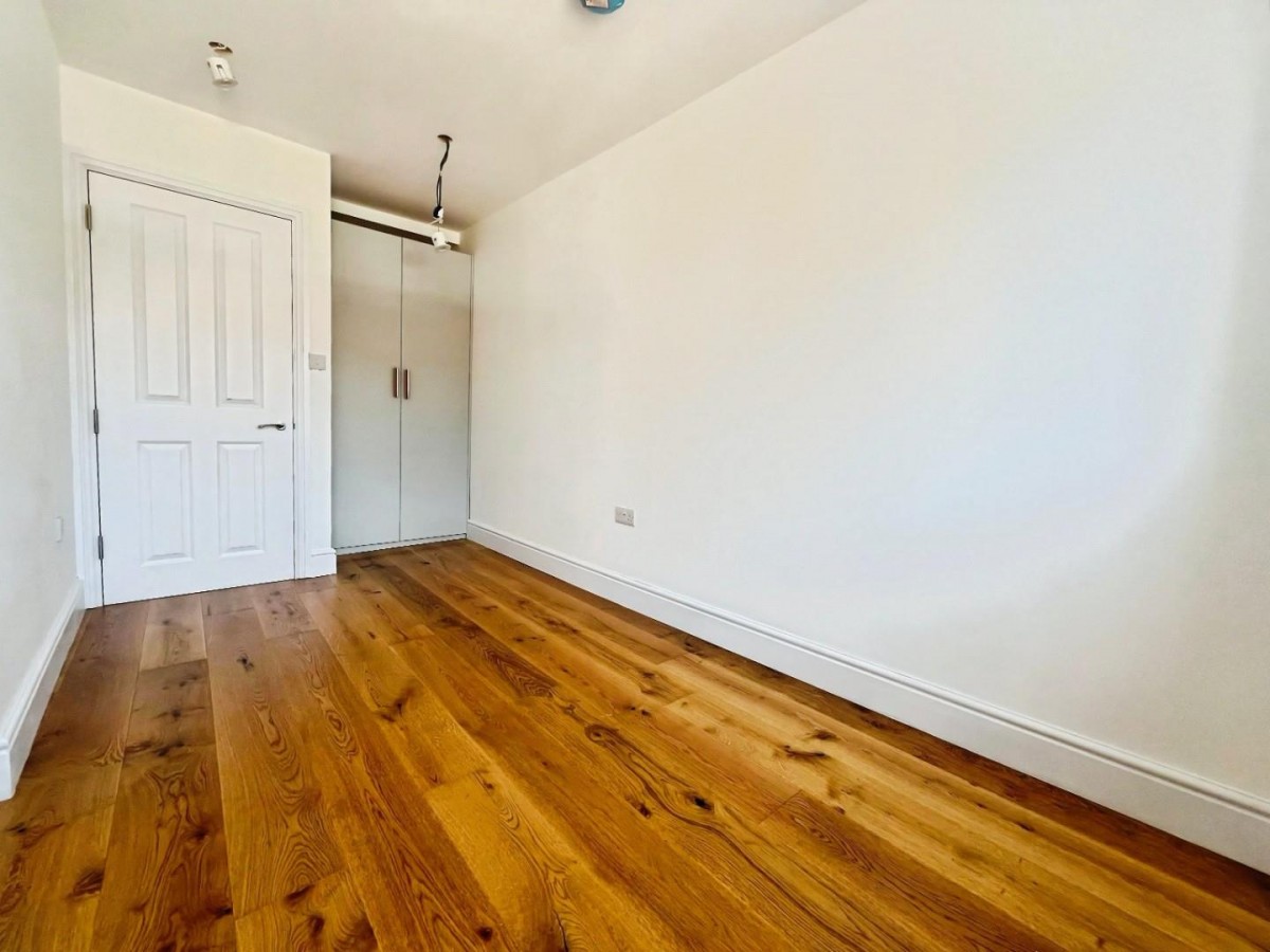 Windmill Road, Brentford, TW8 0QQ