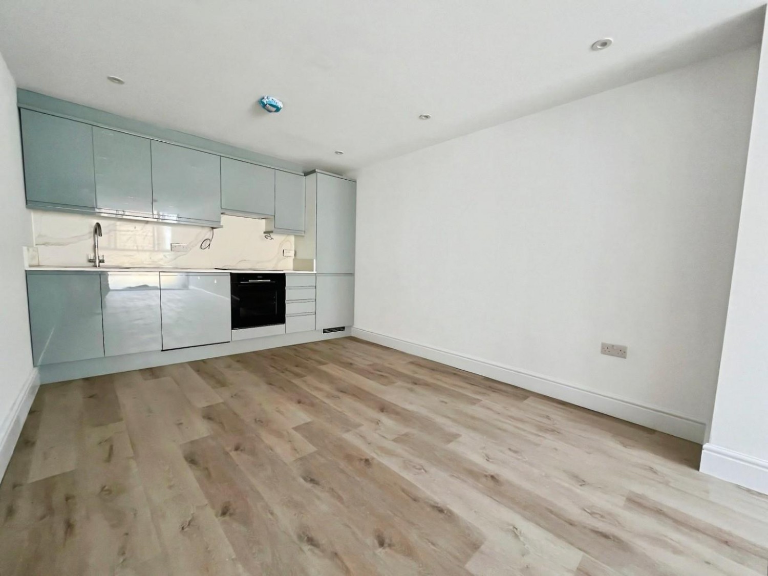 Windmill Road, Brentford, TW8 0QQ