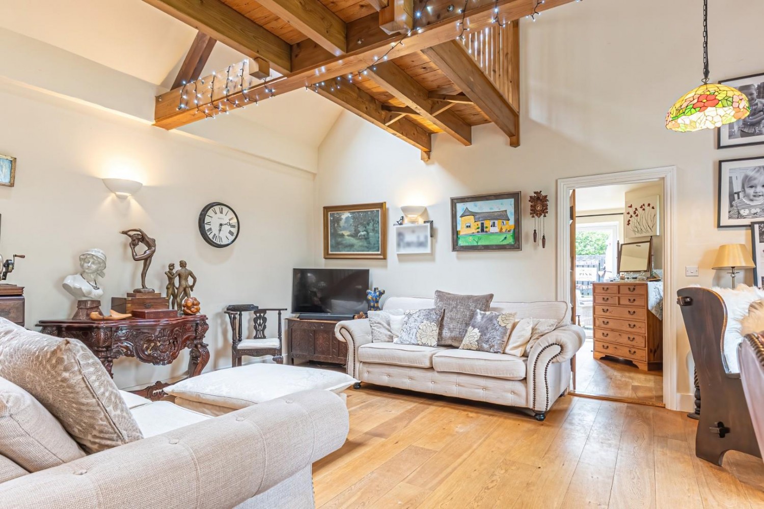 The Shire House, Rowden Farm Barns, Mentmore