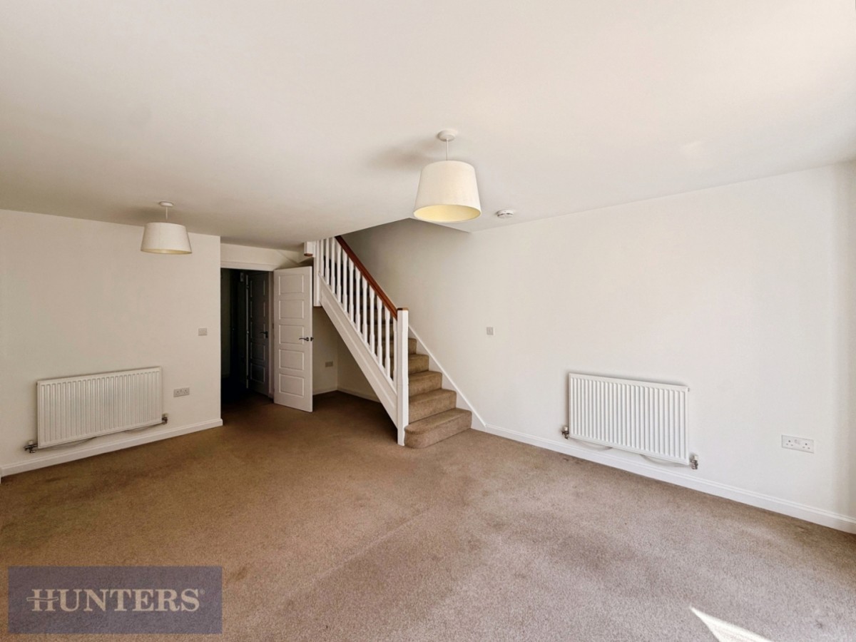 Whitaker Close, Exeter. EX1 3WR