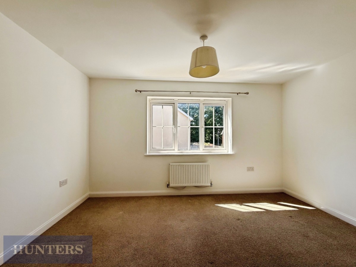Whitaker Close, Exeter. EX1 3WR