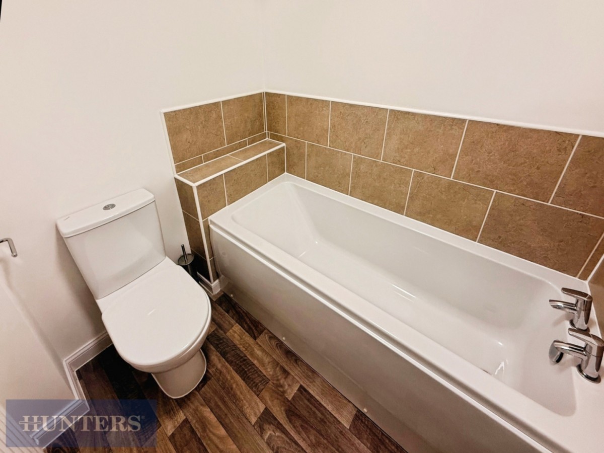 Whitaker Close, Exeter. EX1 3WR