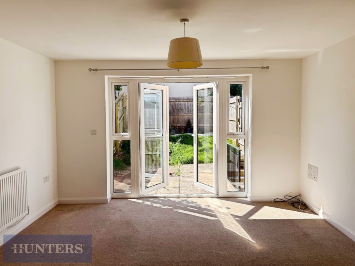 Whitaker Close, Exeter. EX1 3WR