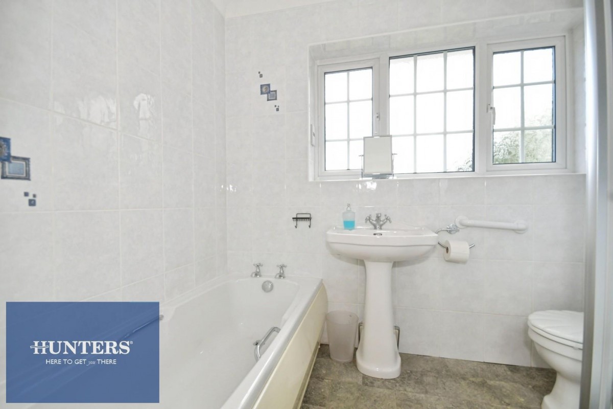 Deerlands Road, Ashgate, Chesterfield, S40 4DF