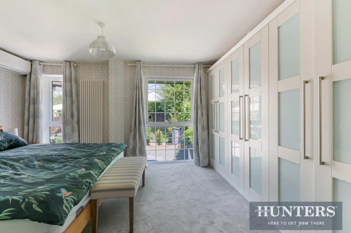 Grafton Road, Worcester Park, KT4 7HF