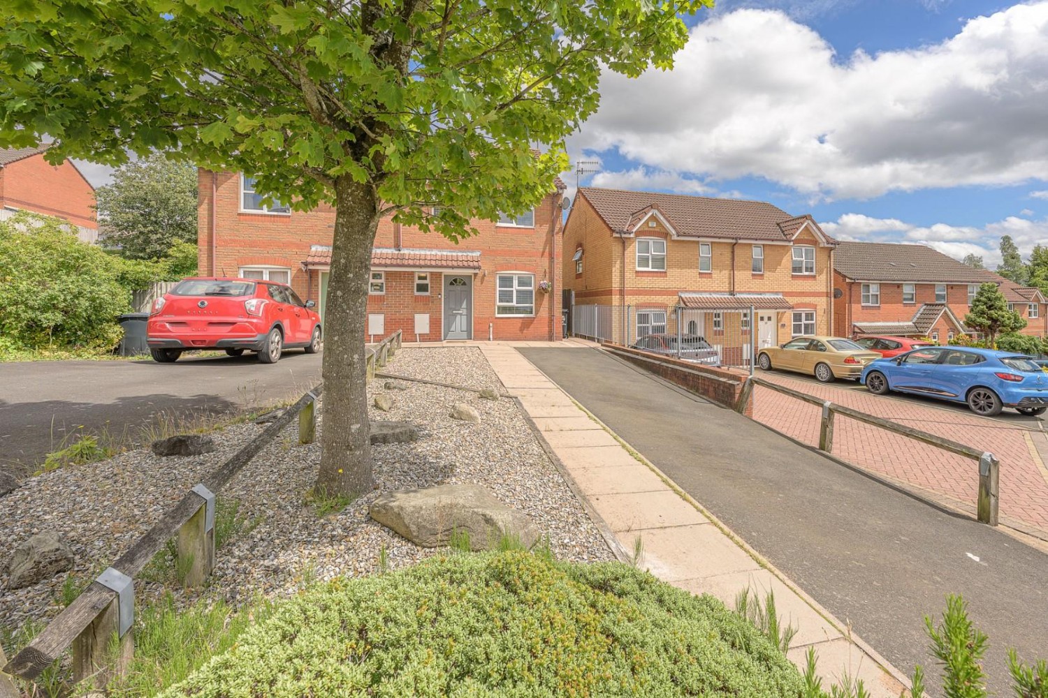 Kirby Drive, Milking Bank