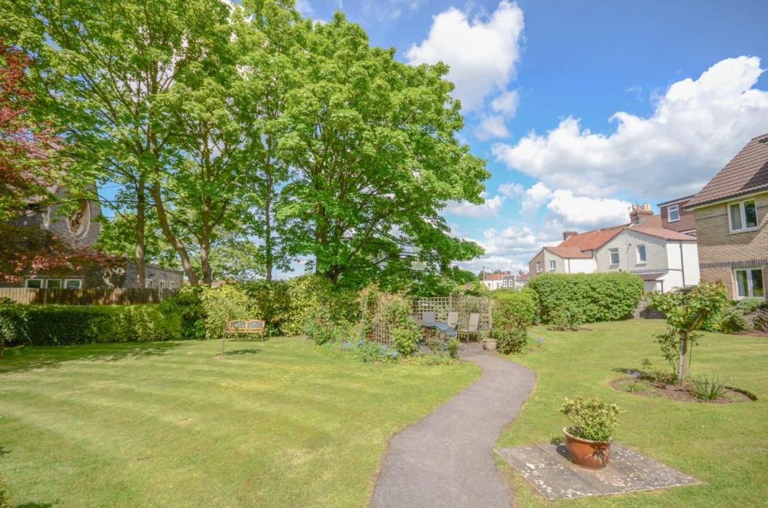 1 bedroom Flat for sale in Christchurch Lane, Downend, Bristol, BS16 5TR