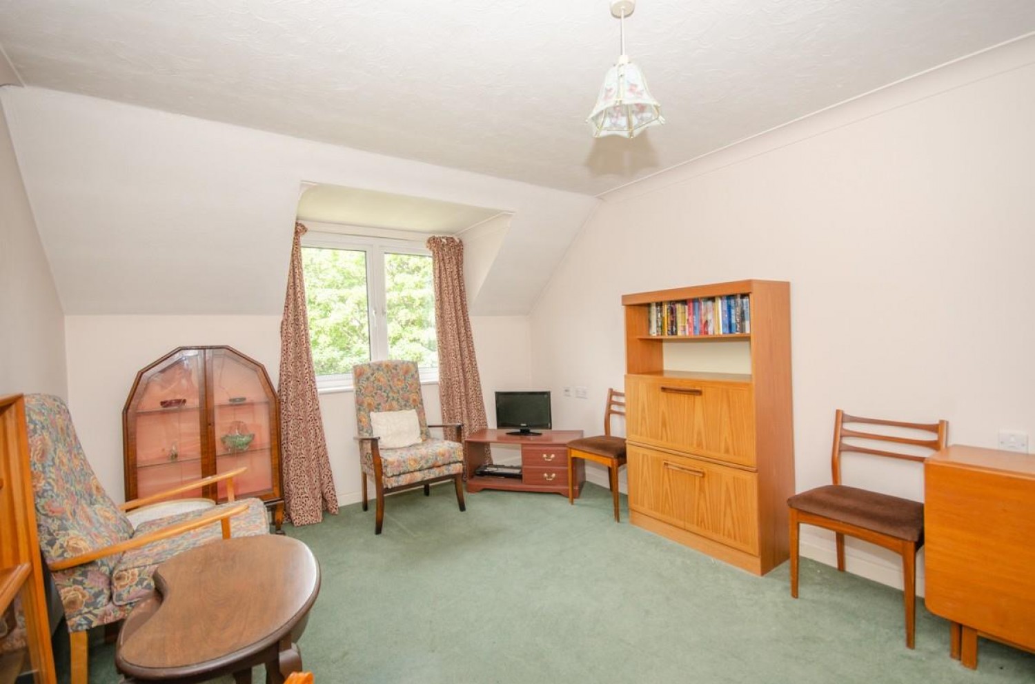 1 bedroom Flat for sale in Christchurch Lane, Downend, Bristol, BS16 5TR