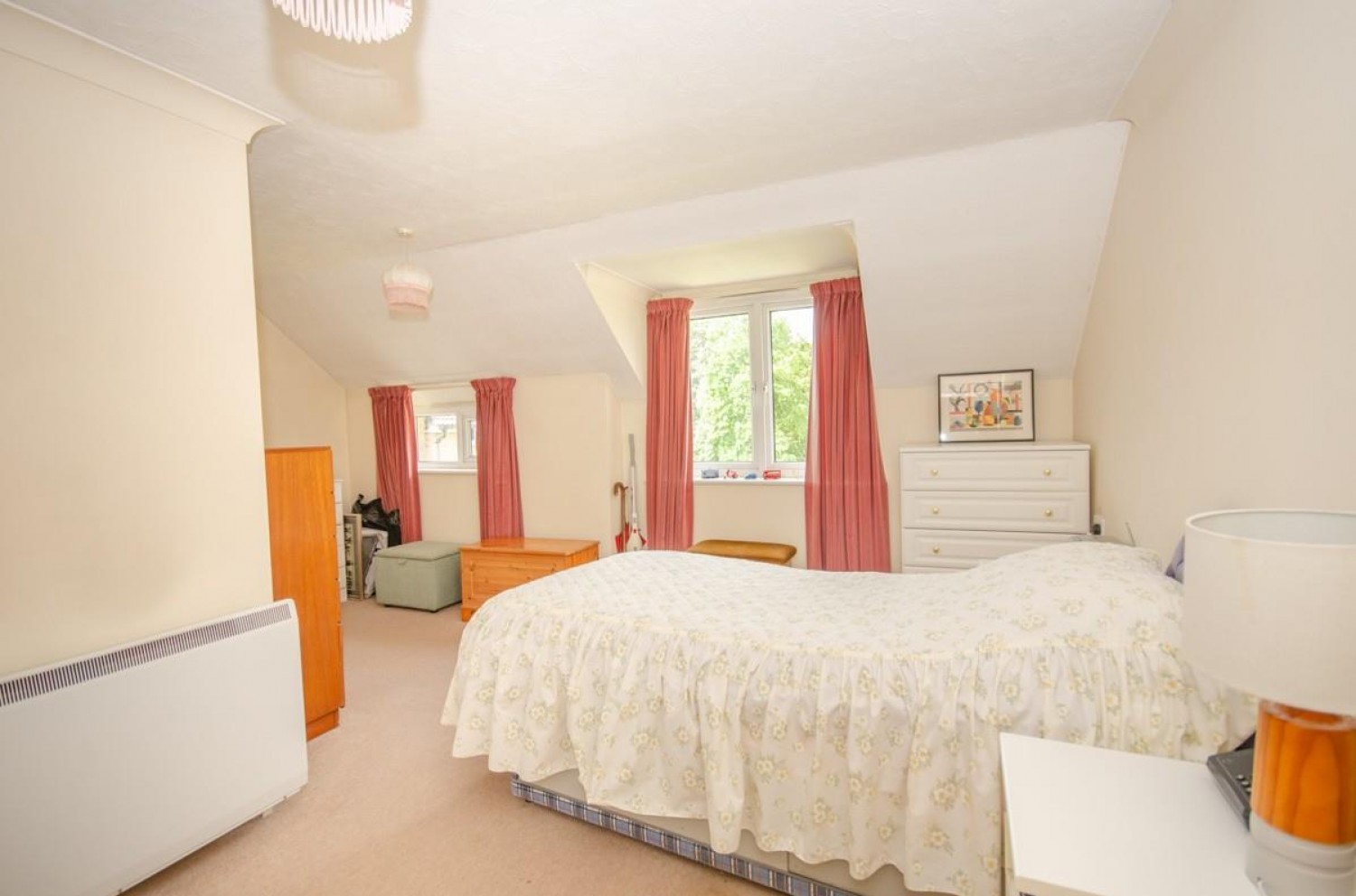 1 bedroom Flat for sale in Christchurch Lane, Downend, Bristol, BS16 5TR
