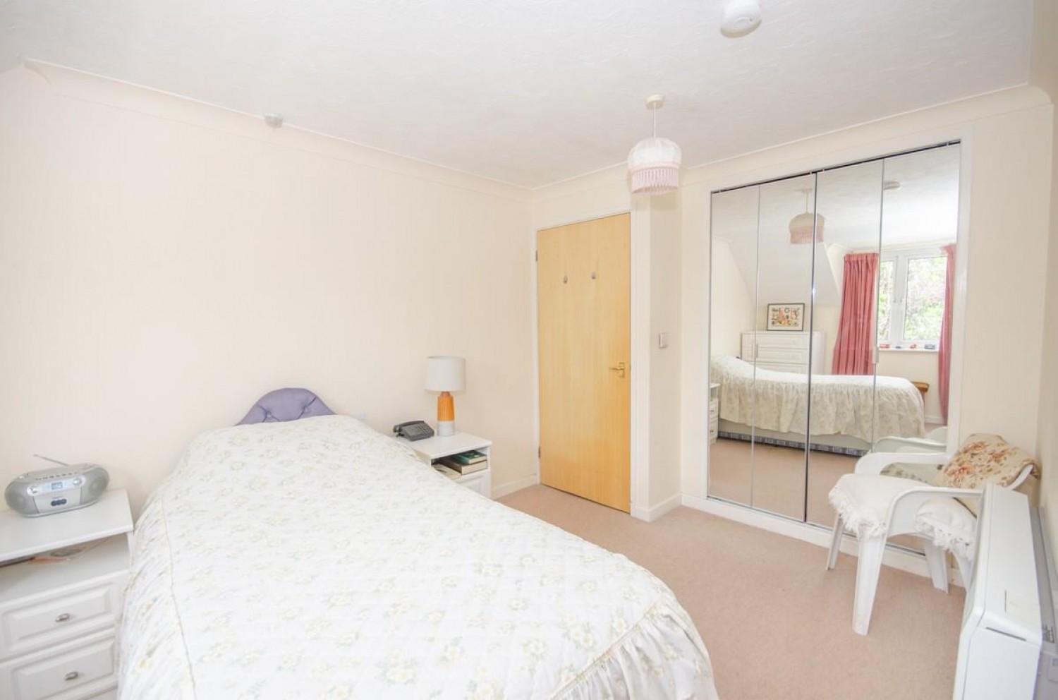 1 bedroom Flat for sale in Christchurch Lane, Downend, Bristol, BS16 5TR