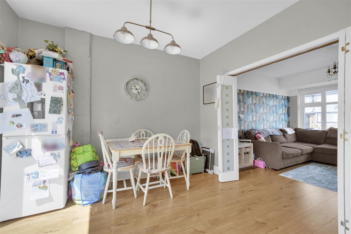 Stanley Avenue, Dagenham, RM8