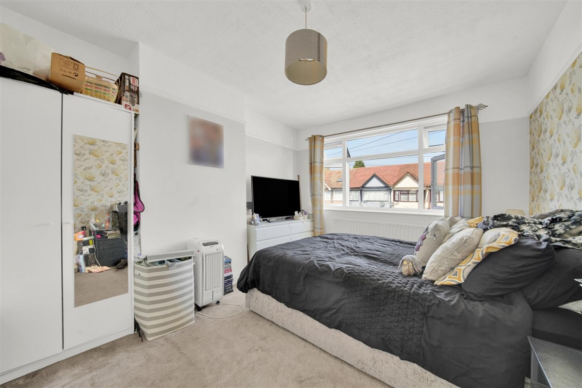 Stanley Avenue, Dagenham, RM8
