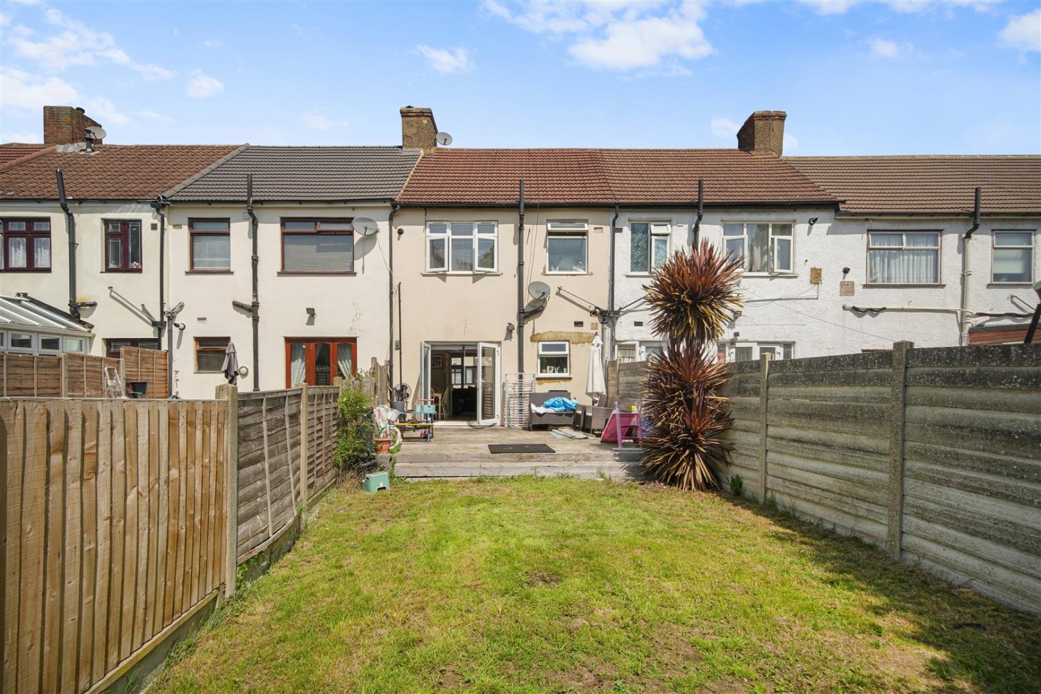 Stanley Avenue, Dagenham, RM8