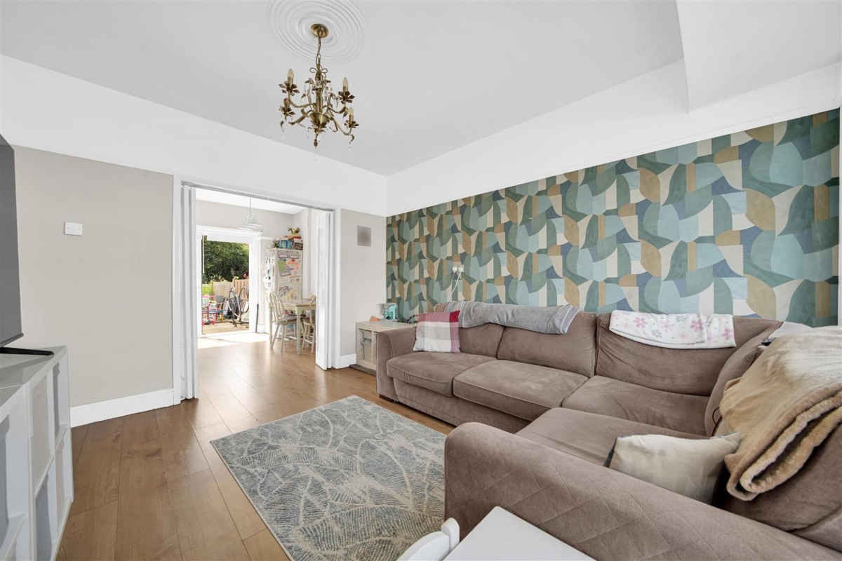 Stanley Avenue, Dagenham, RM8