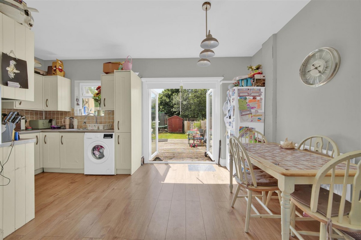 Stanley Avenue, Dagenham, RM8