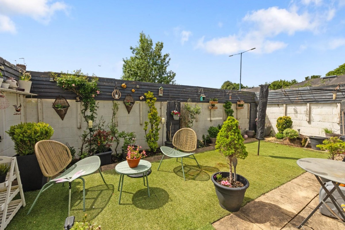 Wharnecliffe Gardens, Bristol
