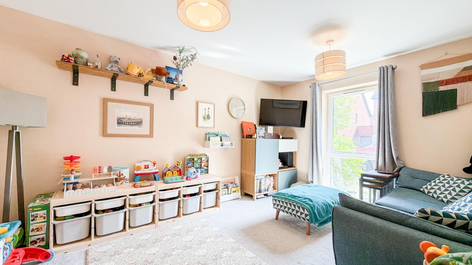 3 bedroom House for sale in Oakhill Drive, Bedminster, BS3 5EU