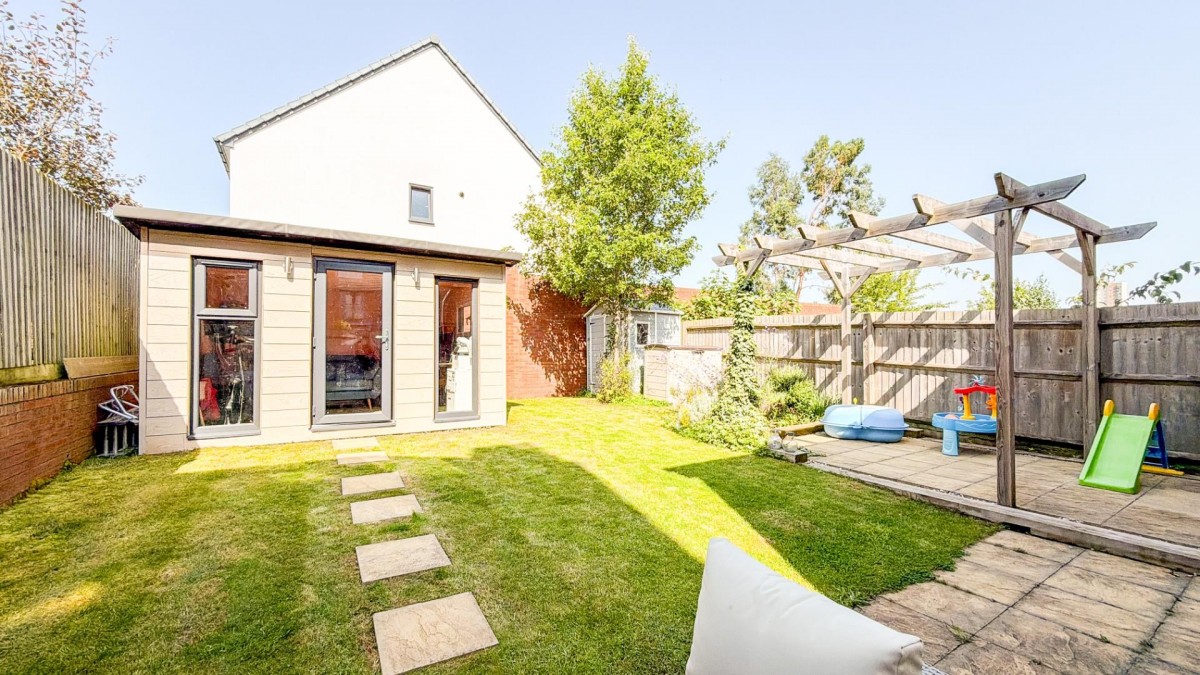 Oakhill Drive, Bedminster, BS3 5EU