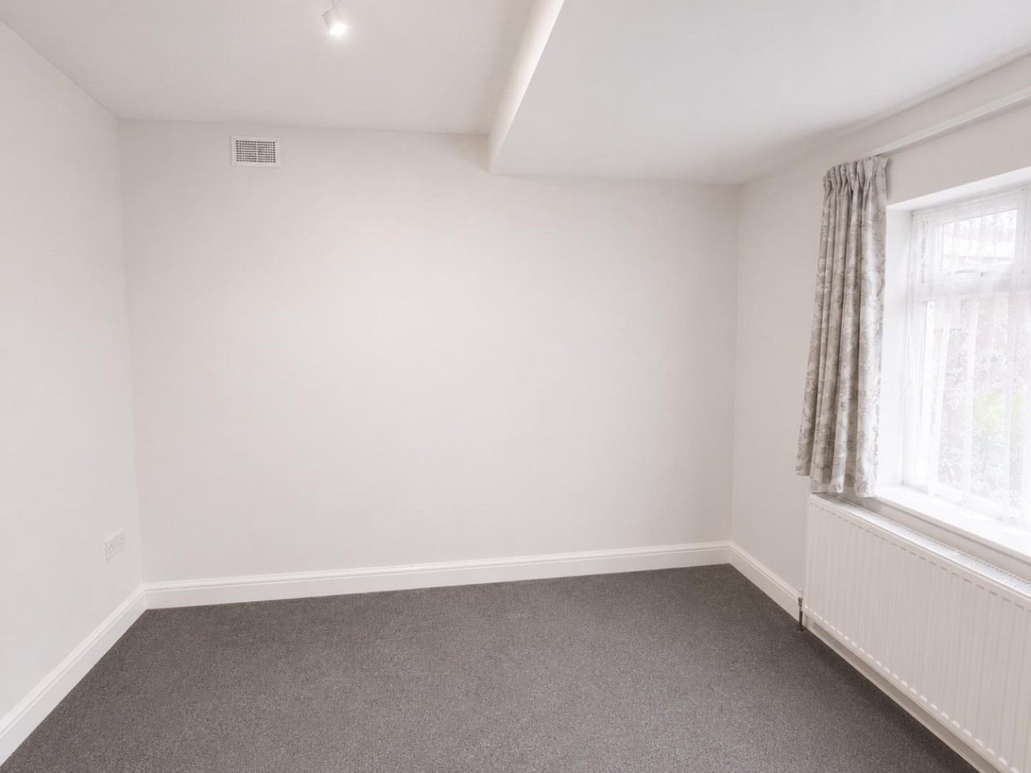 Carlton Avenue, Harrow