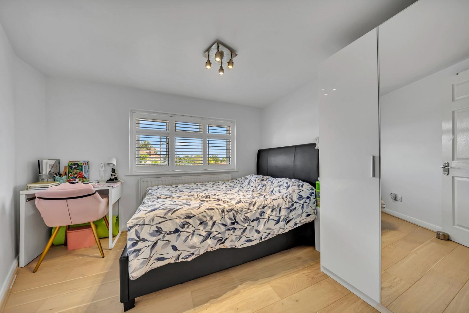Durell Road, Dagenham, RM9
