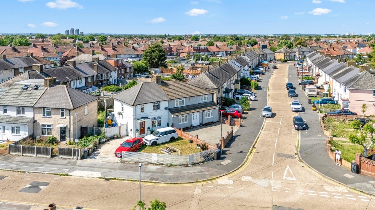 Durell Road, Dagenham, RM9