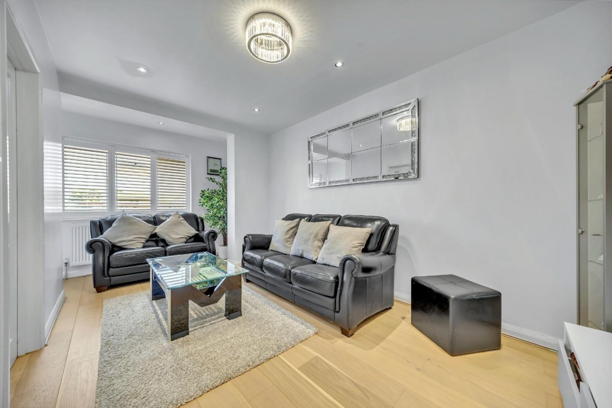 Durell Road, Dagenham, RM9