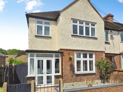 Wallace Crescent, Carshalton