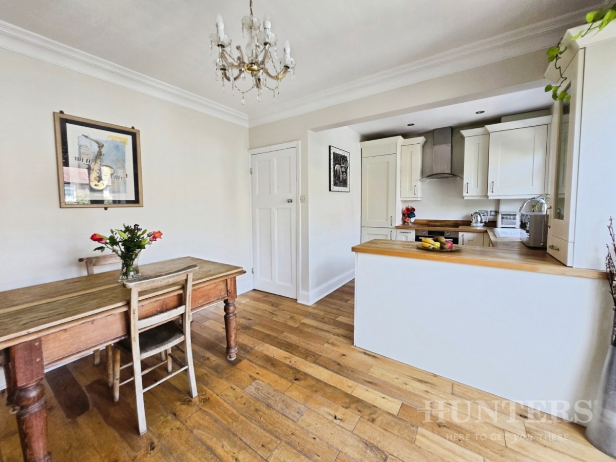 Wallace Crescent, Carshalton