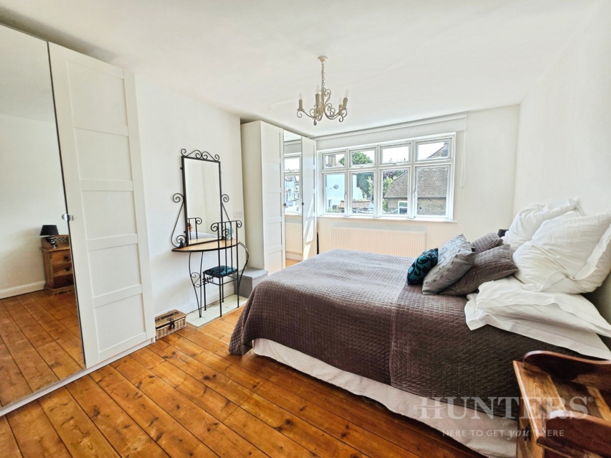 Wallace Crescent, Carshalton