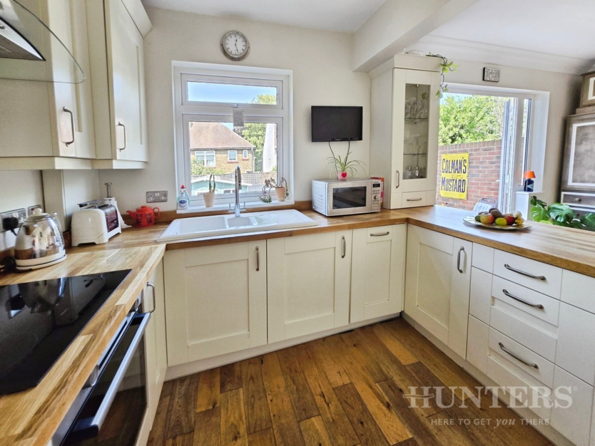 Wallace Crescent, Carshalton