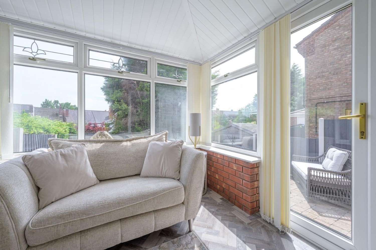 Club Row, Upper Gornal