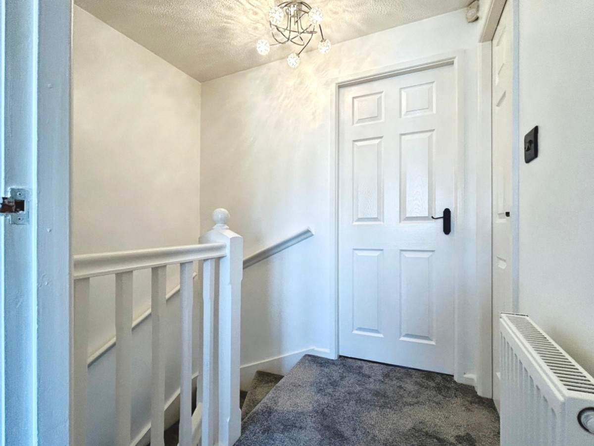 Lawnwood Drive, Goldthorpe, S63 9GD
