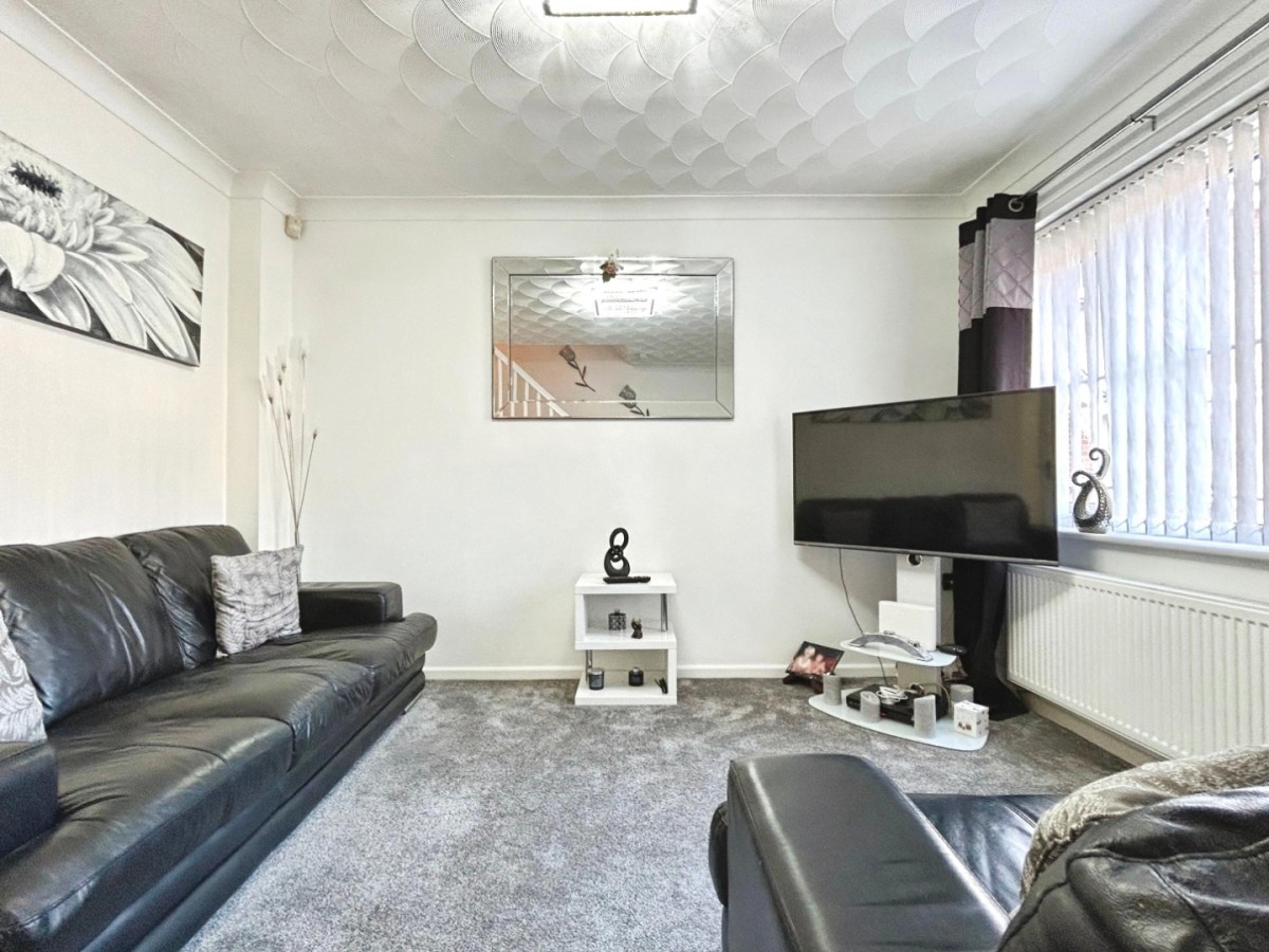 Lawnwood Drive, Goldthorpe, S63 9GD