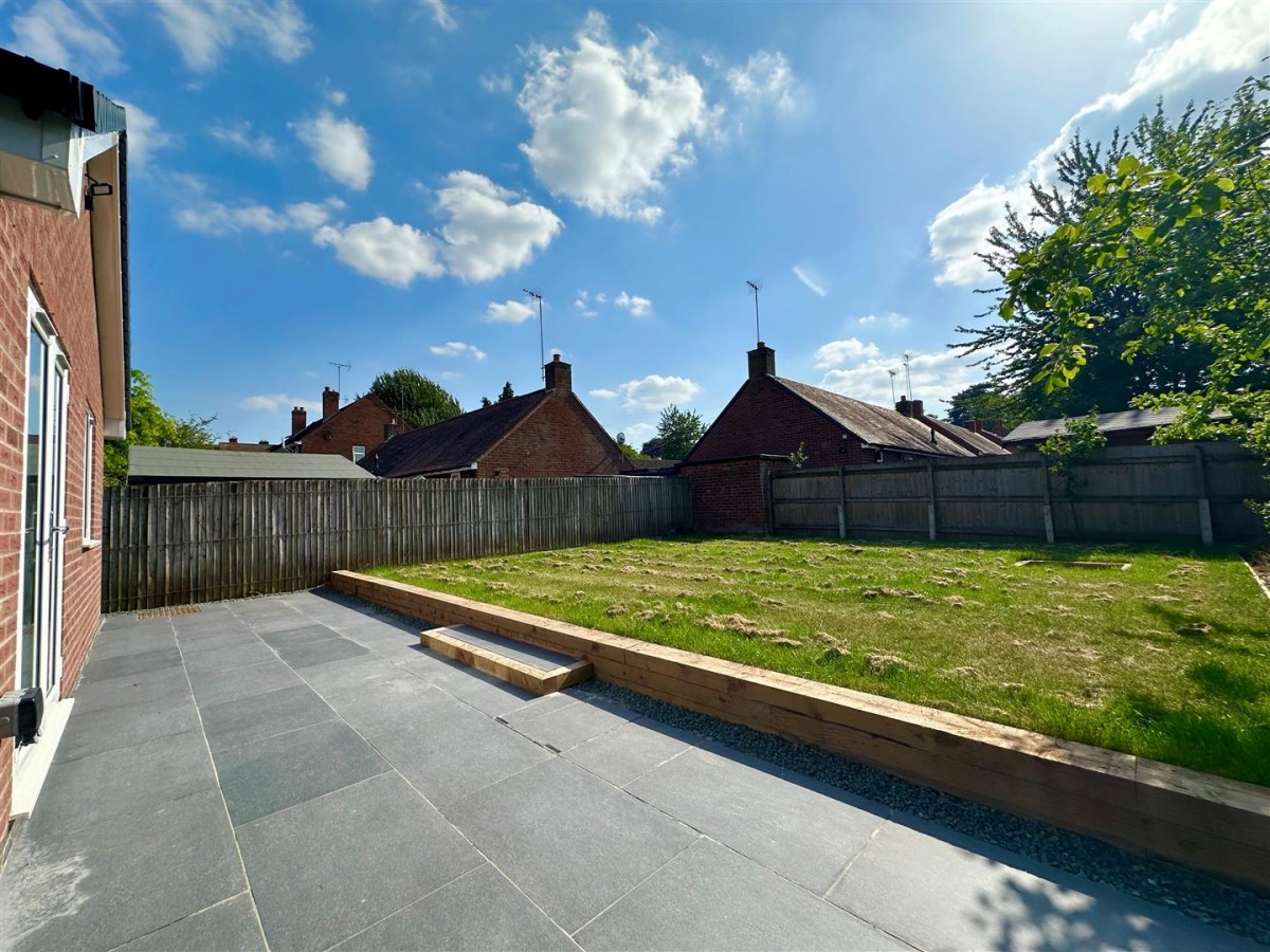 Cross Street, Kingswinford