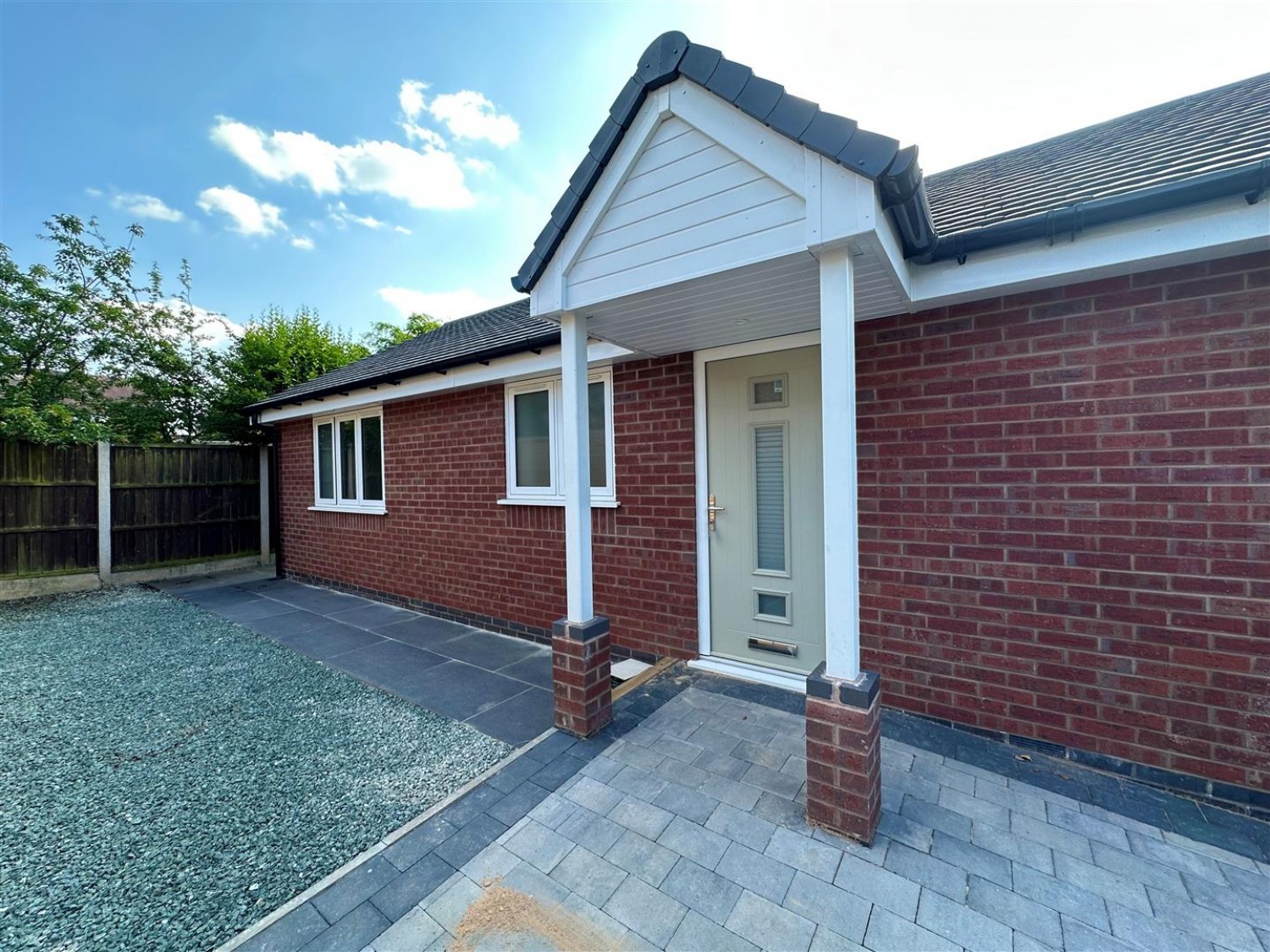 Cross Street, Kingswinford
