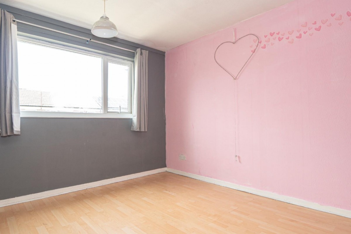 Rossefield Walk, Bramley, LS13 3RH