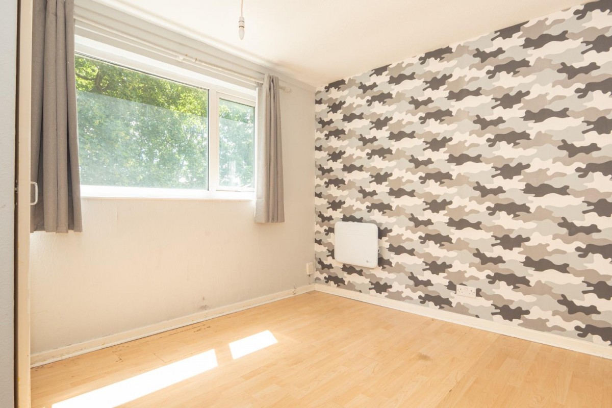 Rossefield Walk, Bramley, LS13 3RH