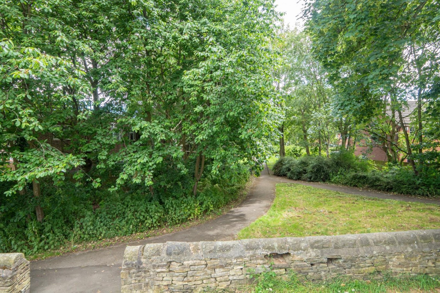 Rossefield Walk, Bramley, LS13 3RH