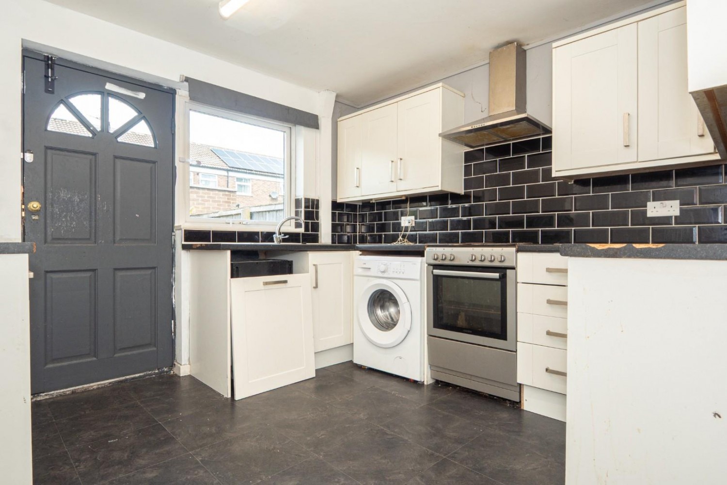 Rossefield Walk, Bramley, LS13 3RH