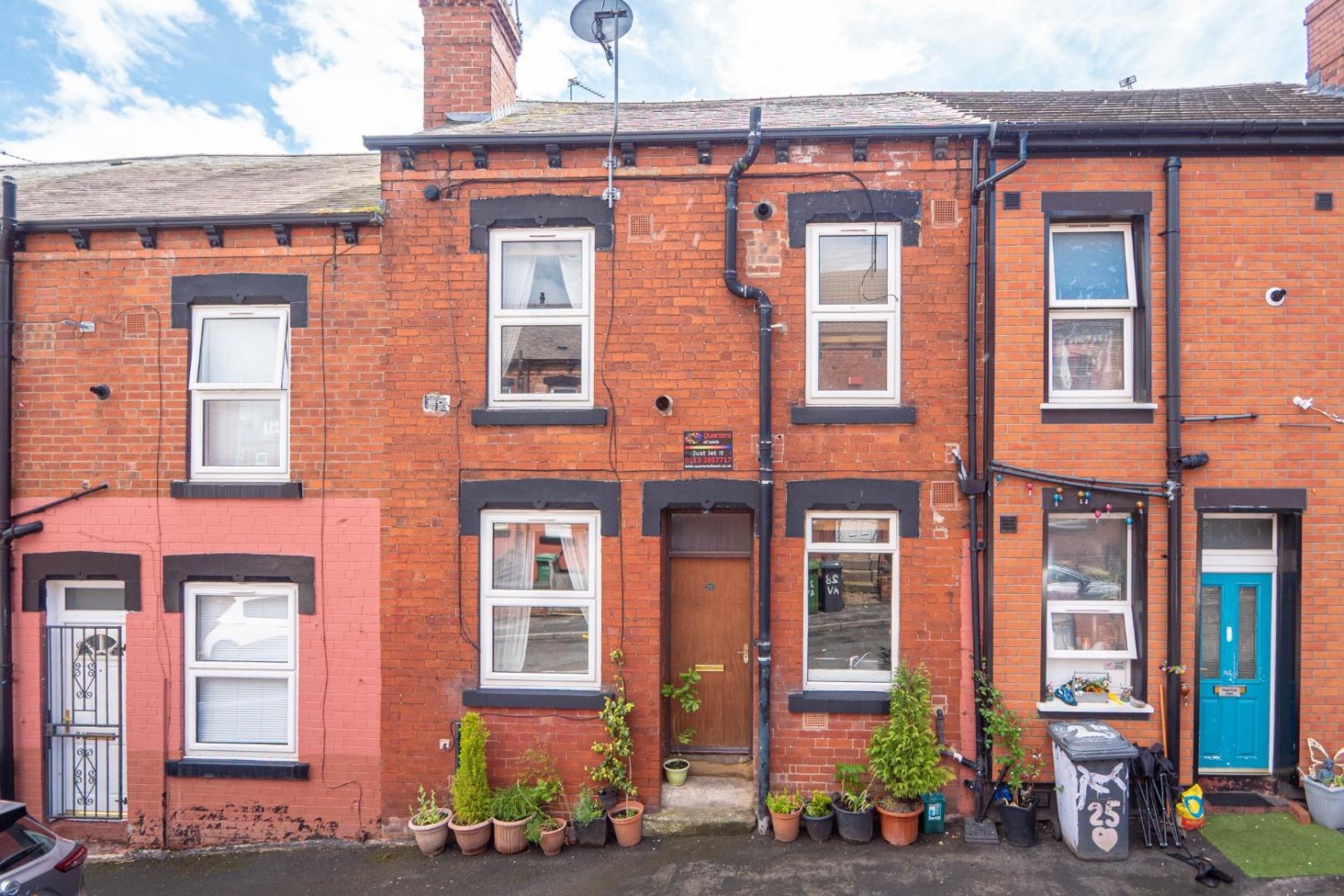 Aviary View, Armley
