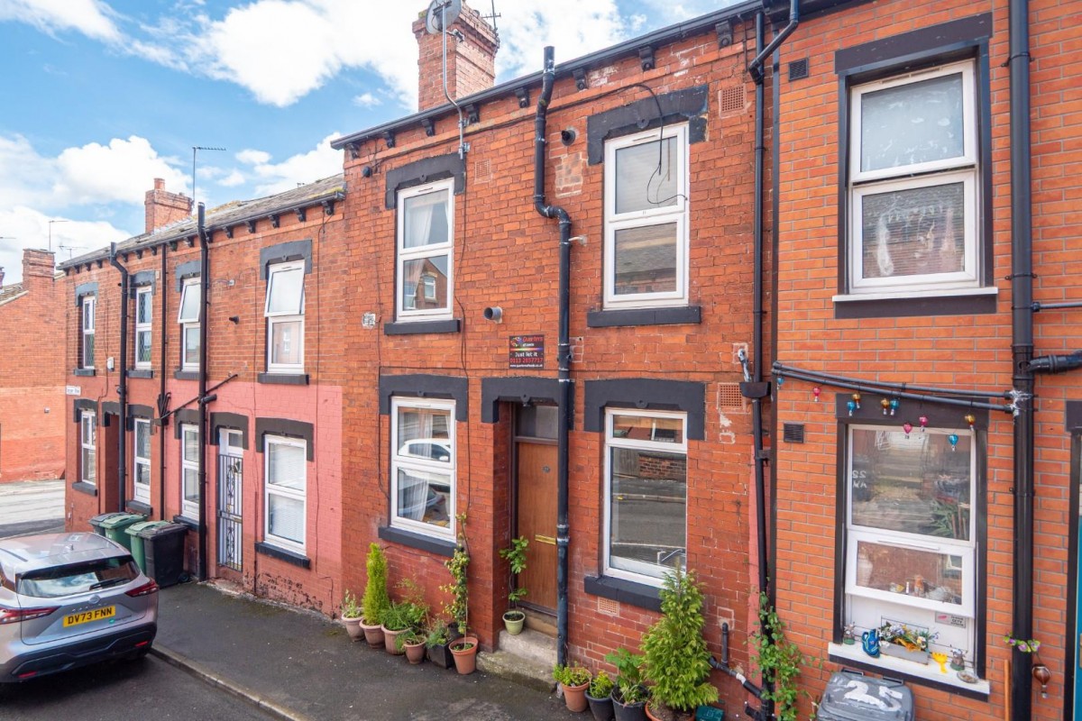 Aviary View, Armley