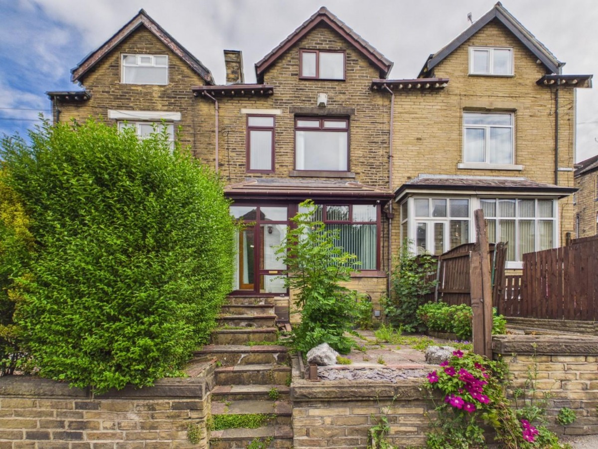 Carr Lane, Shipley
