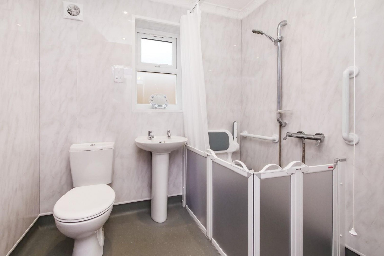 2 bedroom Bungalow for sale in Garburn Grove, York