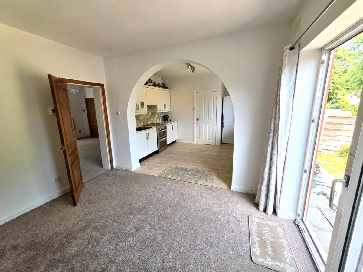 Kenyon Lane, Middleton M24