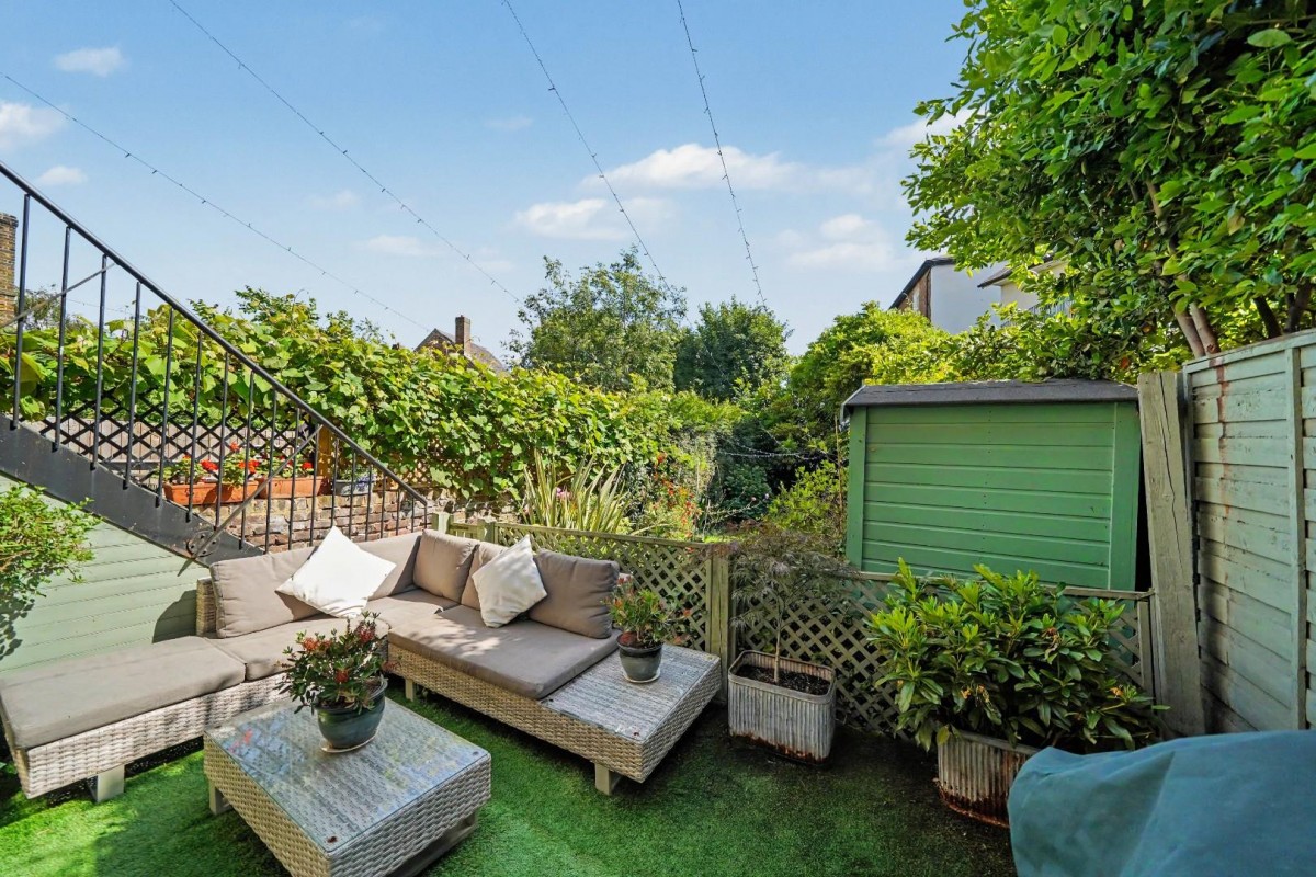 Graham Road, London, E8
