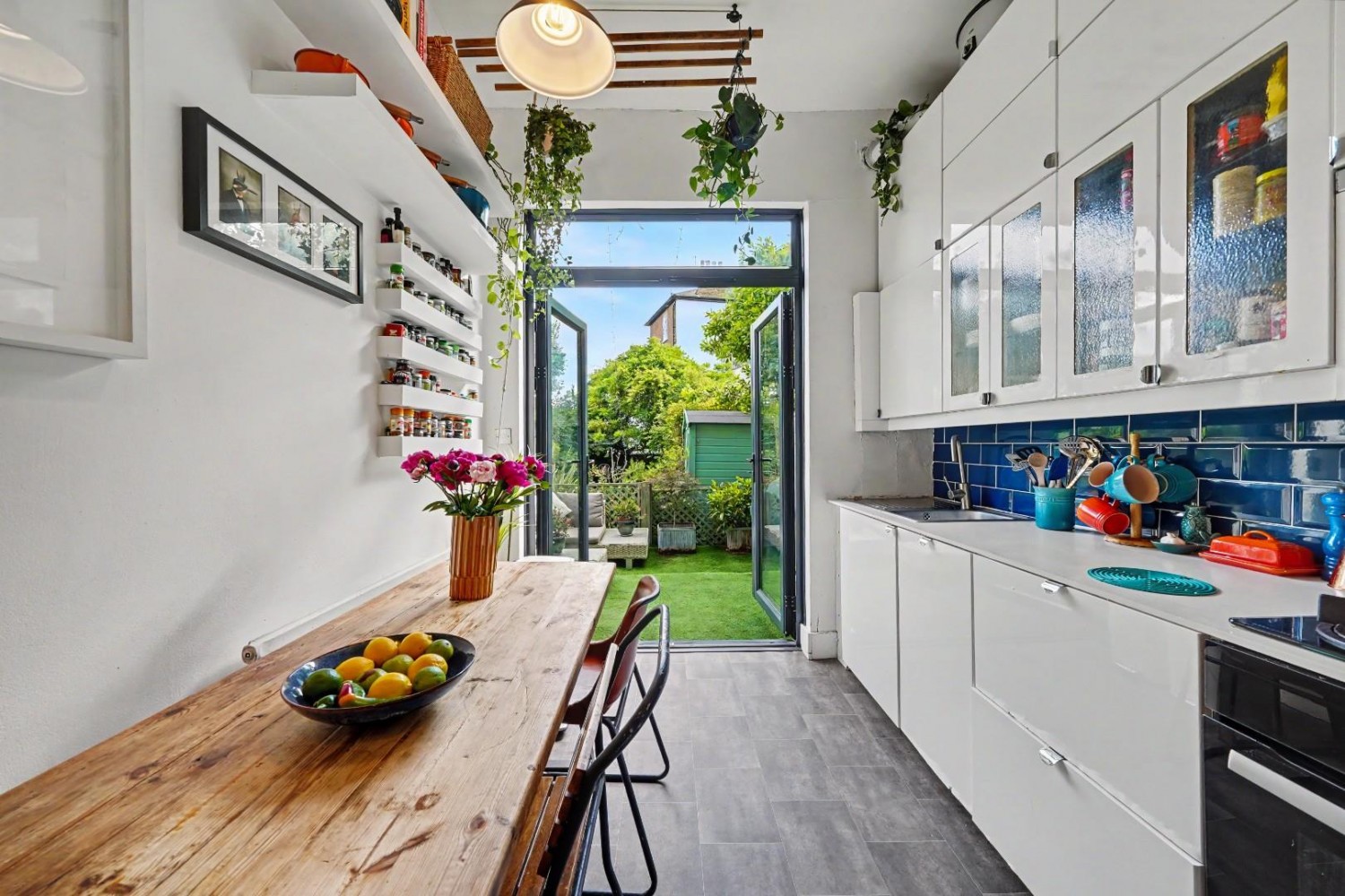 Graham Road, London, E8