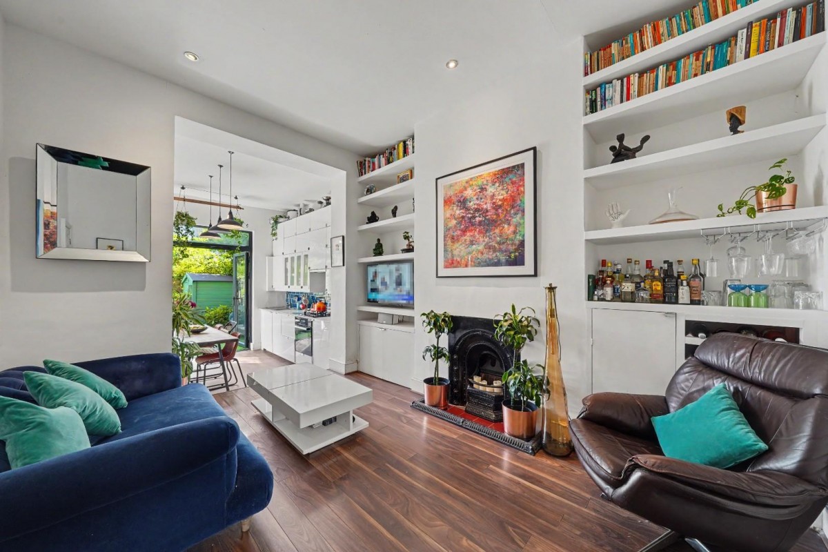 Graham Road, London, E8
