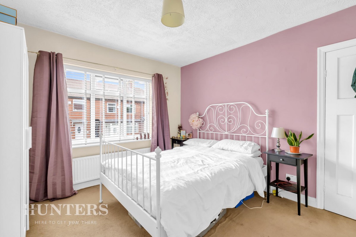 Gracie Avenue, Oldham