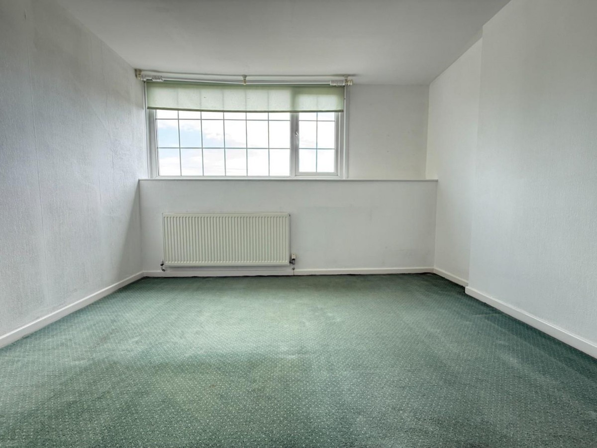 Moor Park Court, Dewsbury