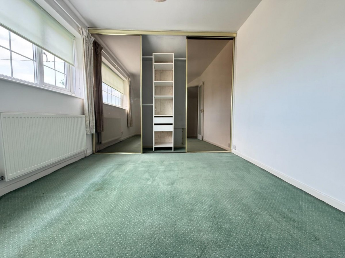 Moor Park Court, Dewsbury